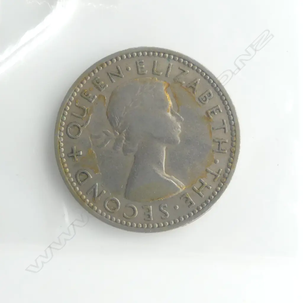 1953 NZ (STRAPLESS) ONE SHILLING COIN Image 1++