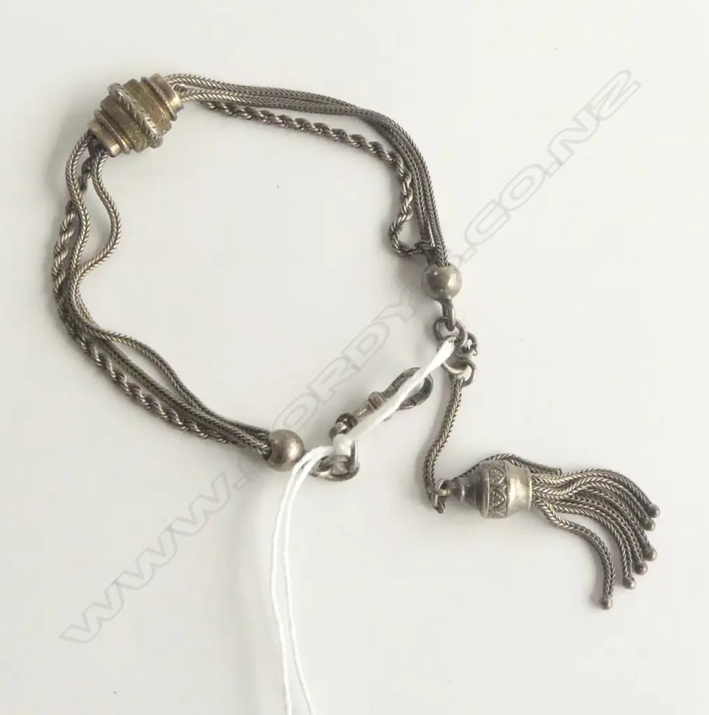 ANTIQUE SILVER ALBERTINA triple chain w tassel Image 1++