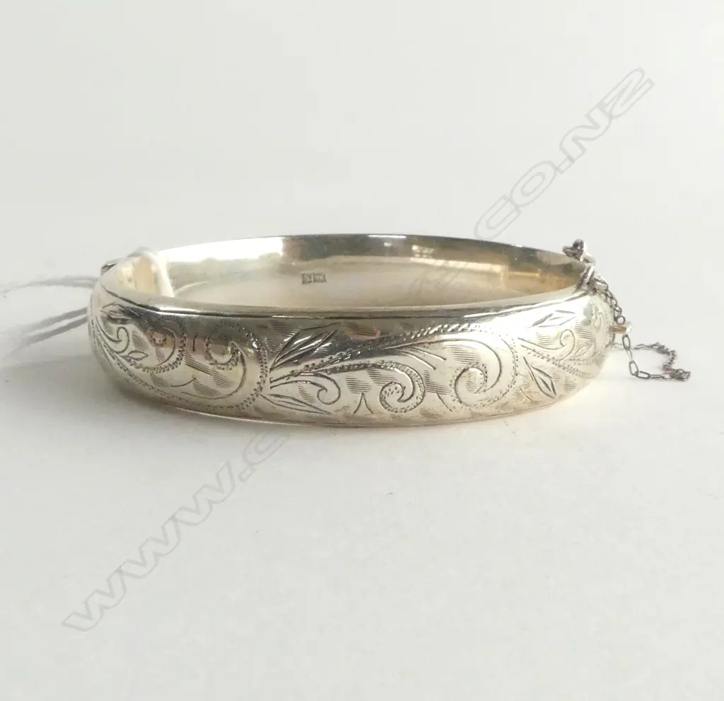 SILVER ENGRAVED HALF HINGED BANGLE Birmingham hallmarks 20gms Image 1++