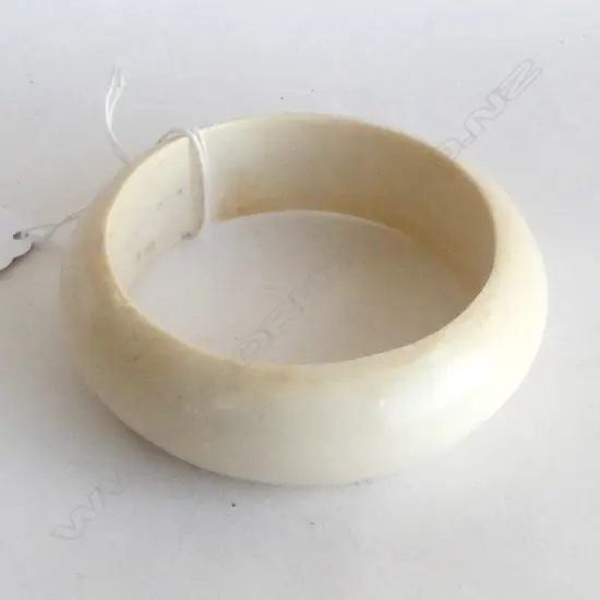 WIDE PLAIN IVORY BANGLE,internal diameter 70mm