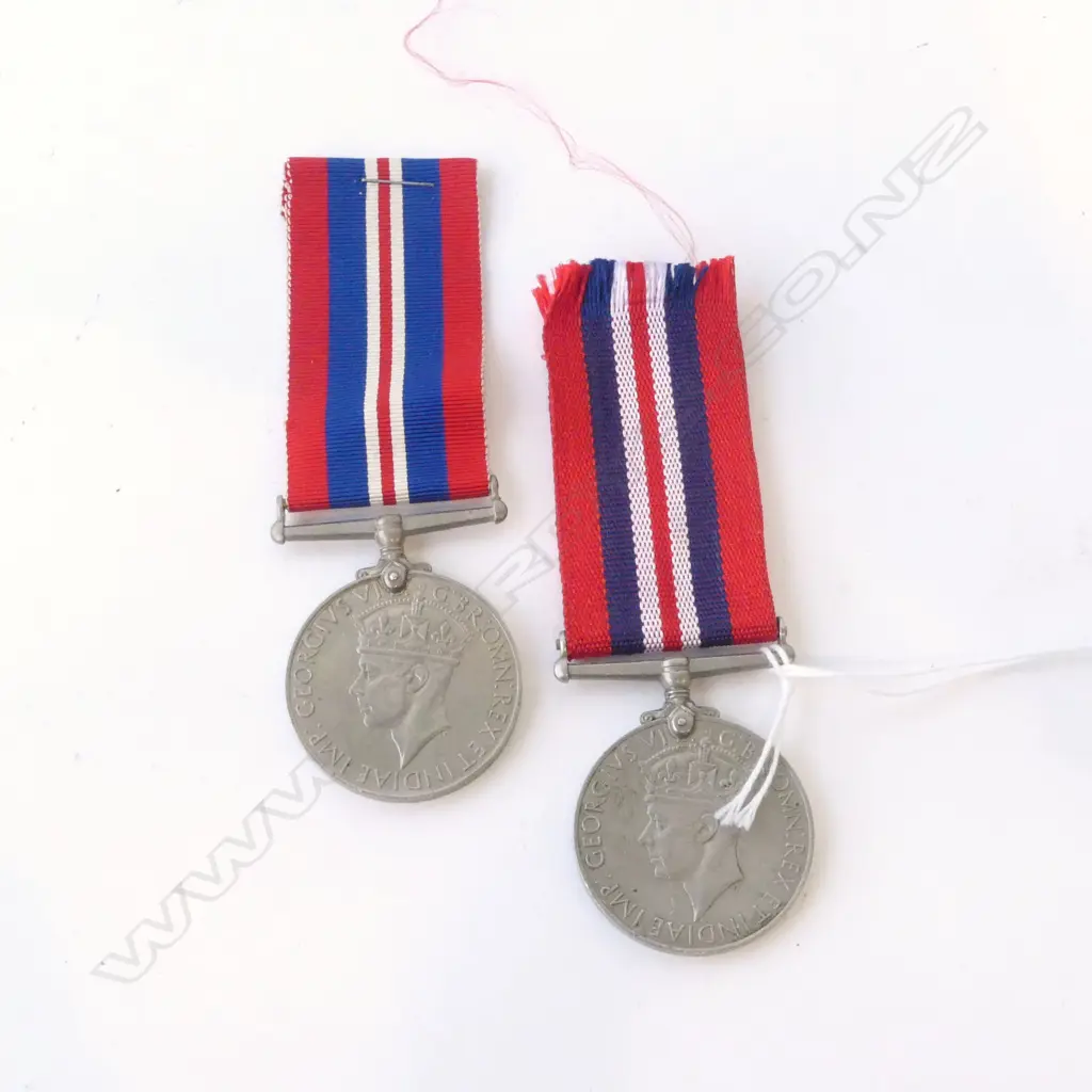 2 WWII 1939-1945 MEDALS Image 1++