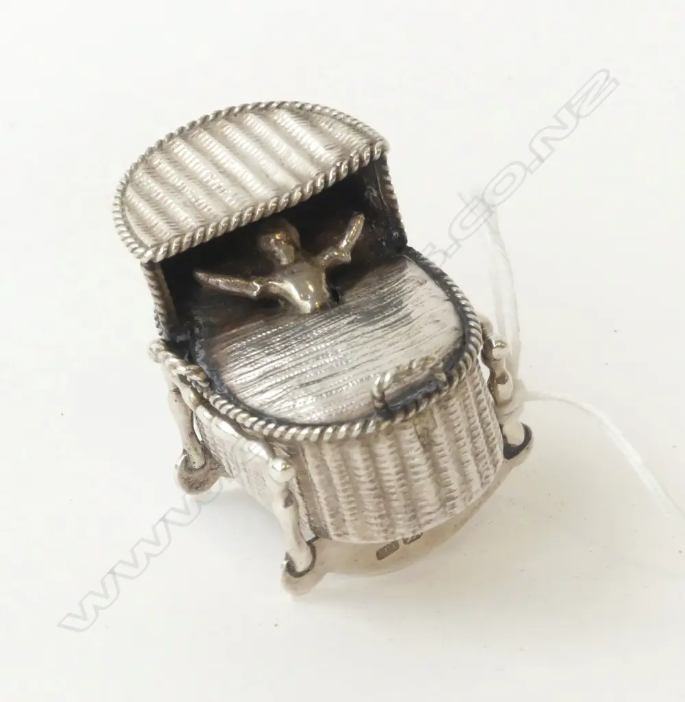 VICTORIAN STG SILVER MINIATURE BABY IN CRADLE ON ROCKER SHEFFIELD 1896, L.55MM Image 1++