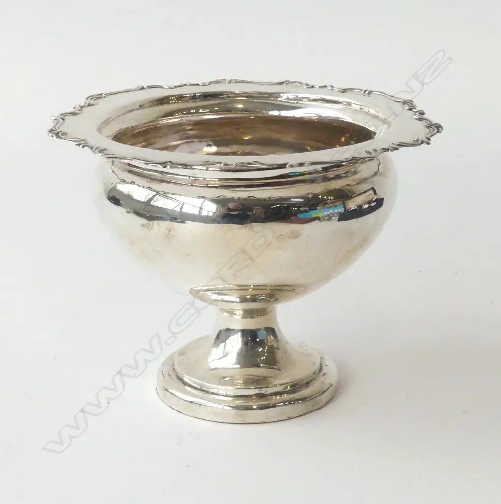 STG SILVER FOOTED BOWL WITH FANCY BORDER BIRMINGHAM 1905, D.150MM Image 1++