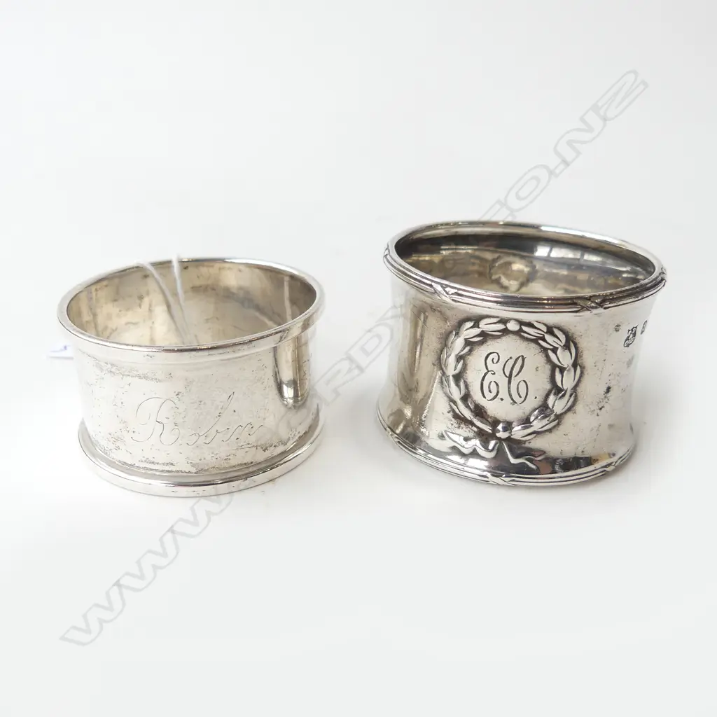 2 STG NAPKIN RINGS Image 1++