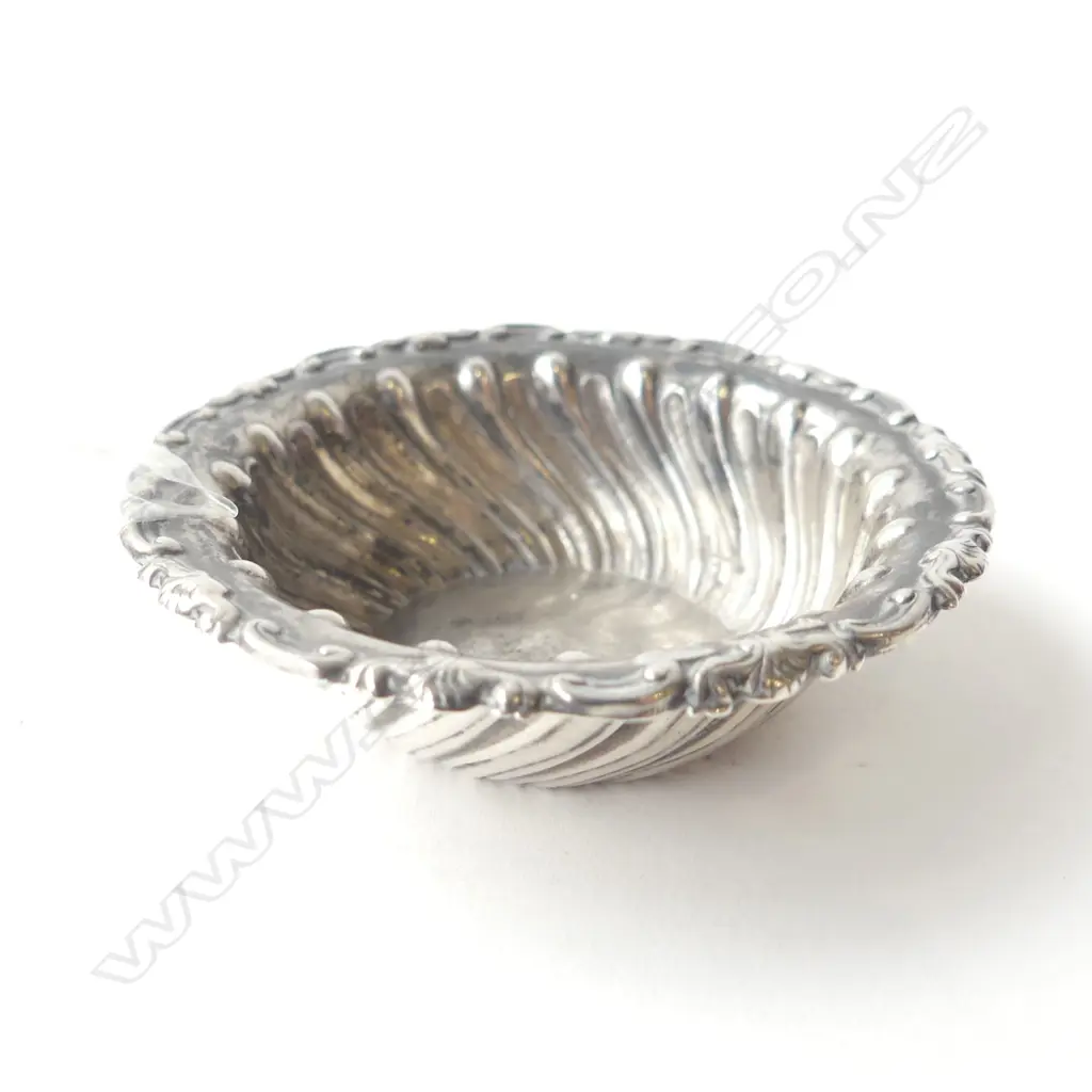 STG MINIATURE DISH Image 1++