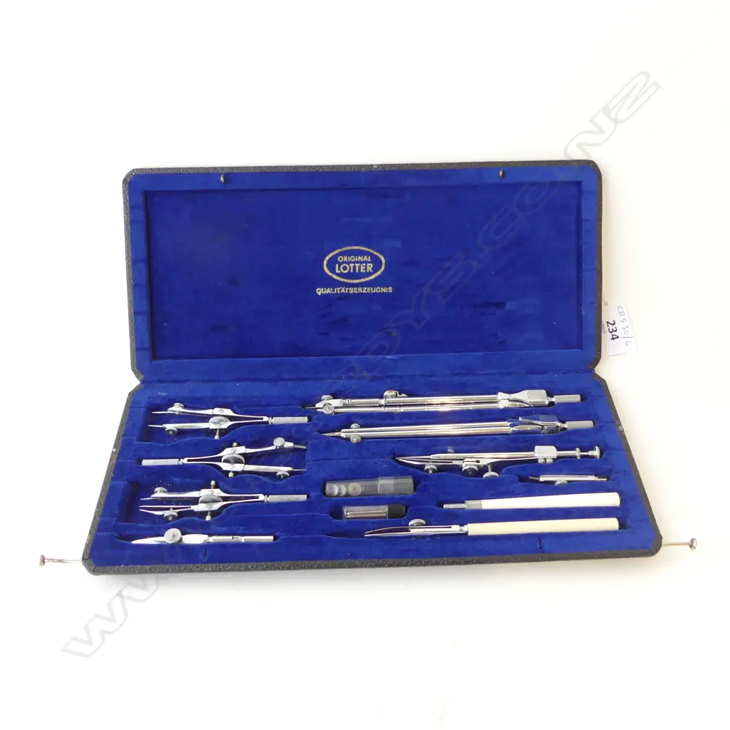 ORIGINAL LOTTER CASED DRAFTING SET Image 1++