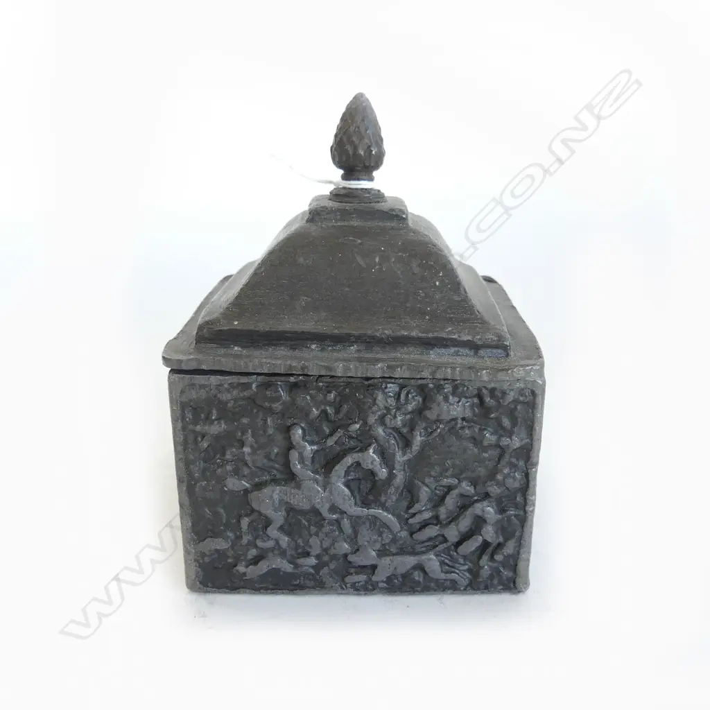 ANTIQUE LEAD TOBBACO BOX LIDDED hunting scenes to sides cone finial H.130mm Image 1++