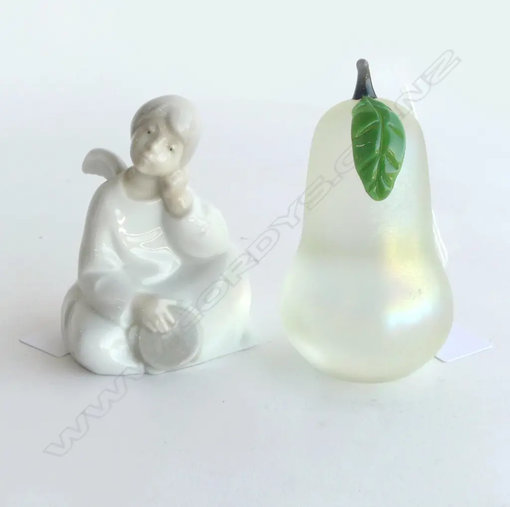 SIGNED  ORIENT & FLUME GLASS PEAR H110MM& SPAINISH POCR ANGEL H90MM Image 1++