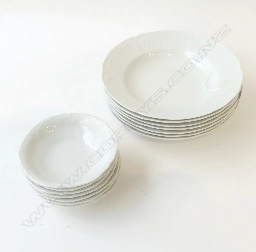 14 ROSENTHAL SANSSOUCI BOWLS – SEVEN LARGE & SEVEN SMALL, D.135MM-220MM Image 1++
