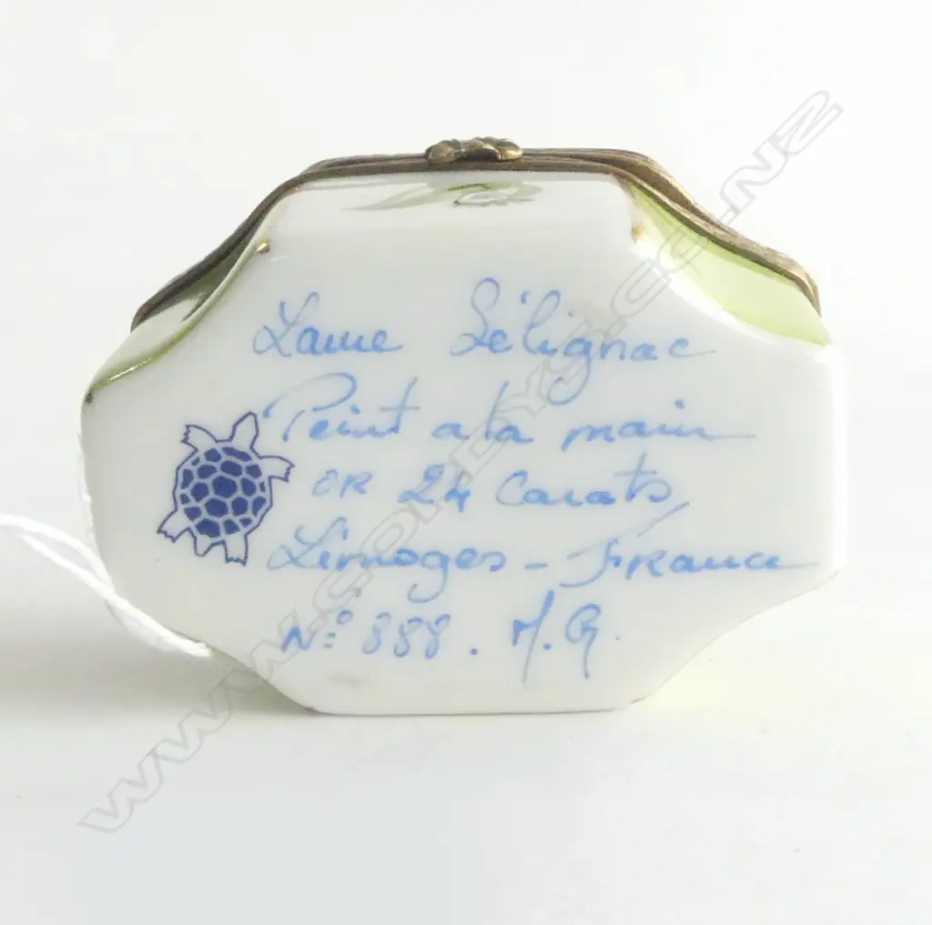 LIMOGES HAND PAINTED LIDDED CONTAINER No. 888 W.55mm Image 1++