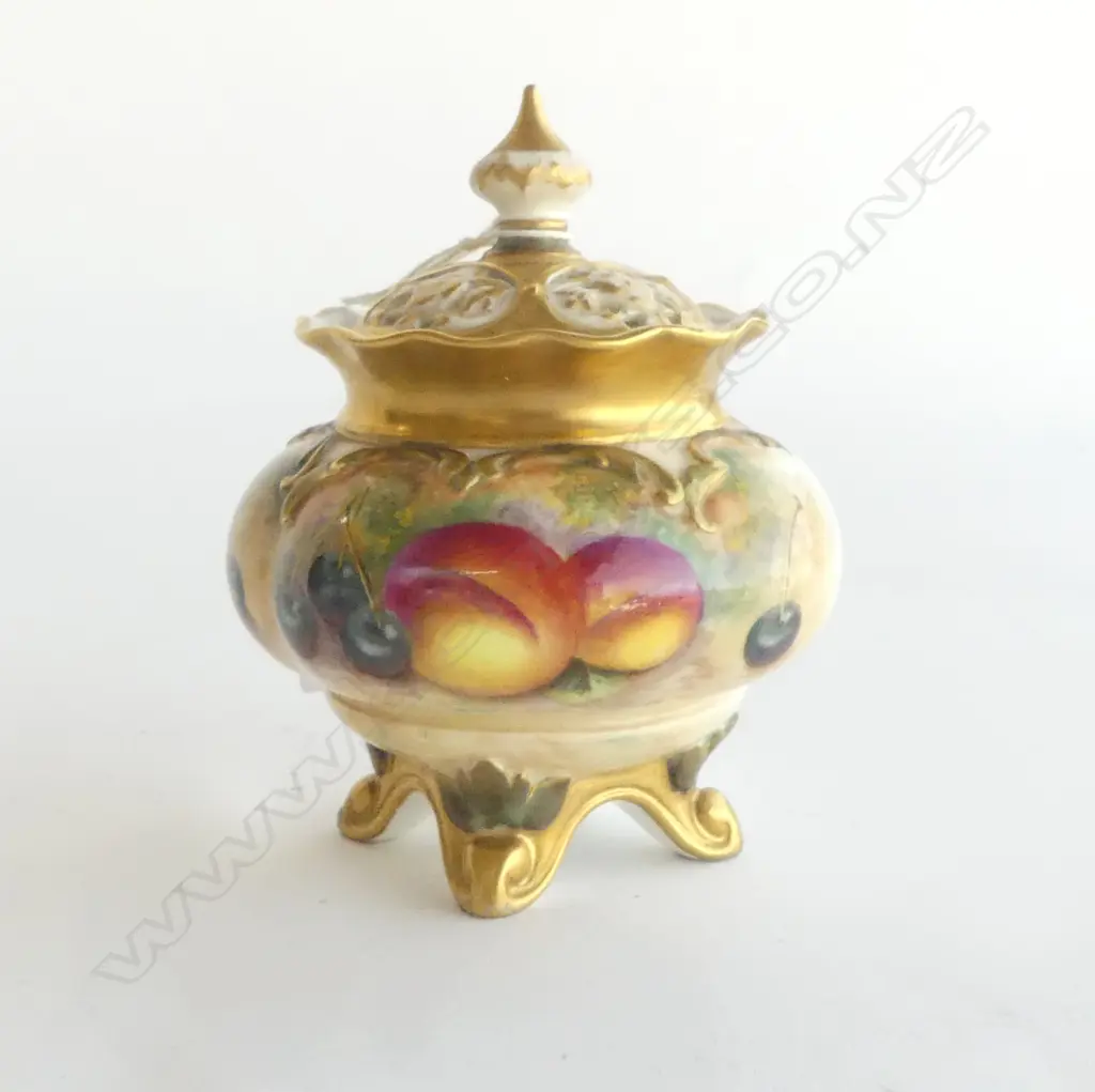 ROYAL WORCESTER SQUAT HAND-PAINTED POT POURRI, DATE STAMP FOR 1951, SIGNED  ROBERTS, H.115mm Image 1++