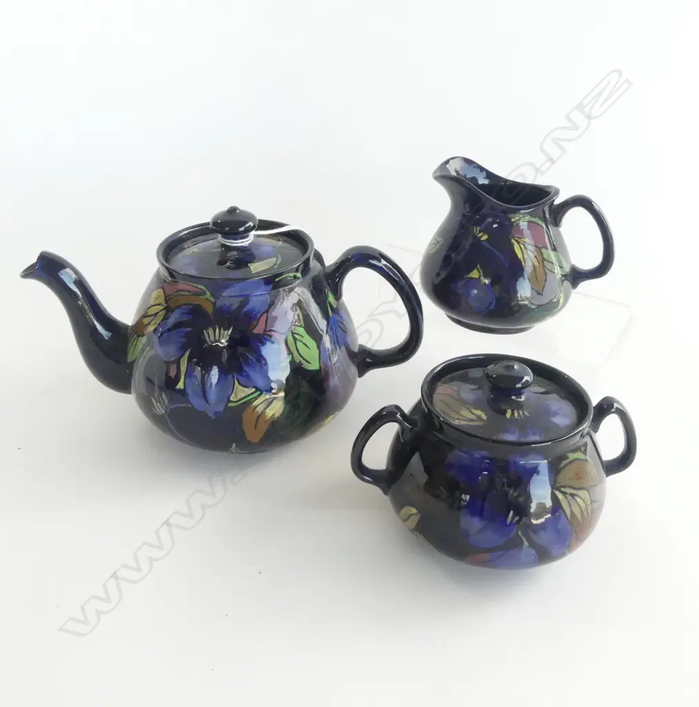 3 PIECE JACOBEAN TEASET,  H.120mm (TEAPOT) Image 1++
