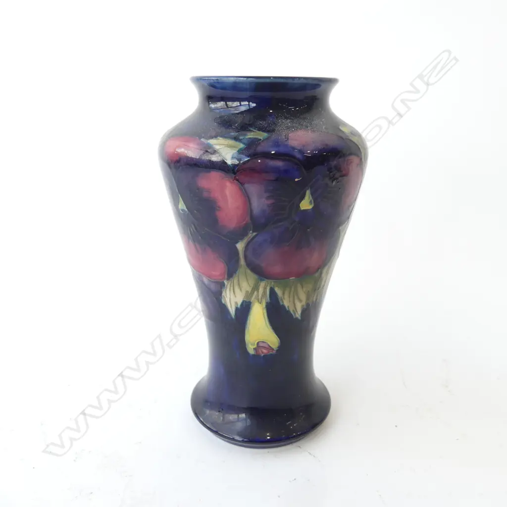 MOORCROFT PANSY VASE H.180mm Image 1++