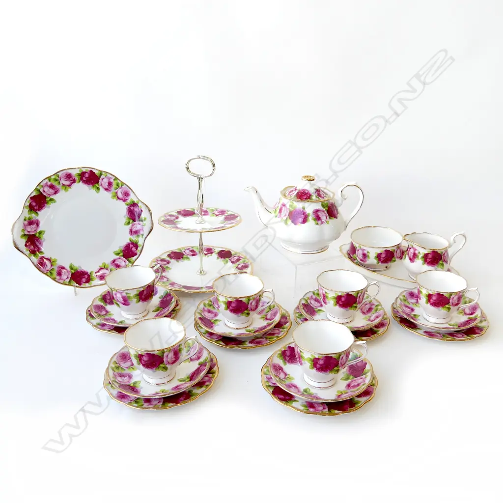 ROYAL ALBERT 'OLD ENGLISH ROSE' TEA SET; 6 TRIOS, TEAPOT (FAULTED), 2 PLATES, STAND, MILK & SUGAR Image 1++