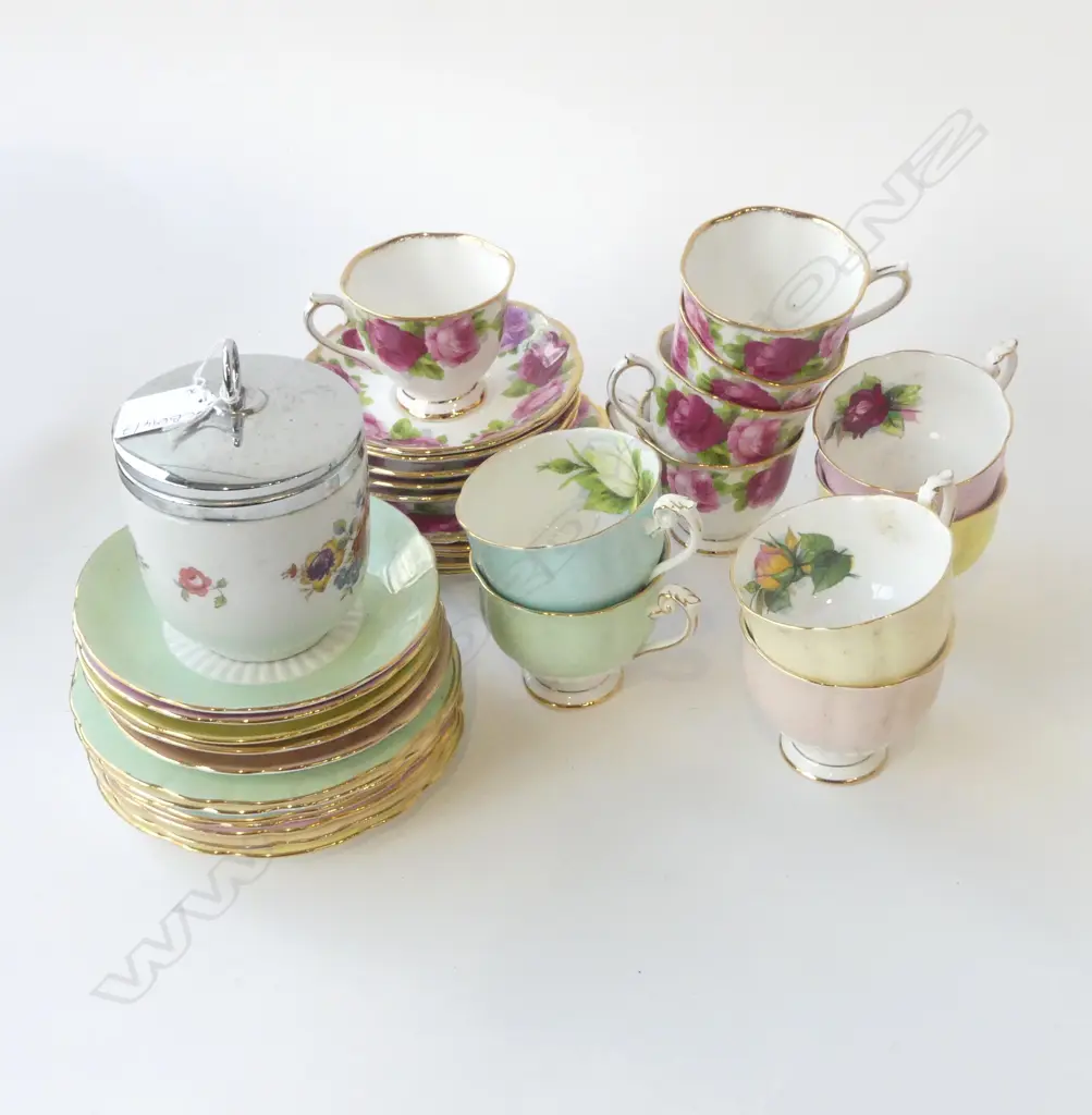 5 ROYAL ALBERT TRIOS, ROSLYN PART SET, R. WORCESTER EGG CODDLER Image 1++
