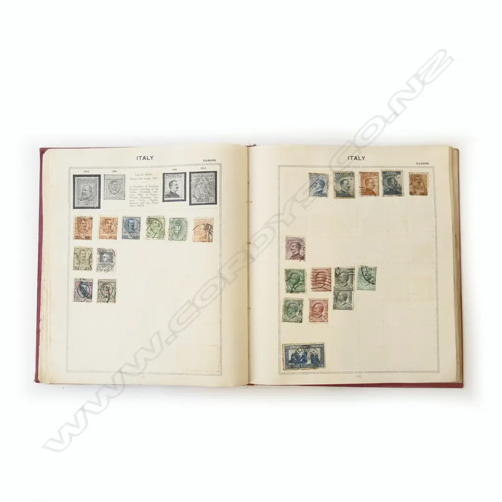 TRIUMPH VINTAGE WORLD STAMP ALBUM NZ SIDE FACE QUEENS ETC Image 1++