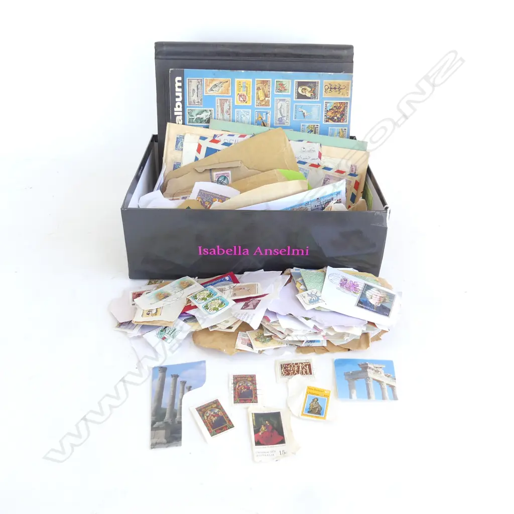 ASST. WORLD STAMPS Image 1++