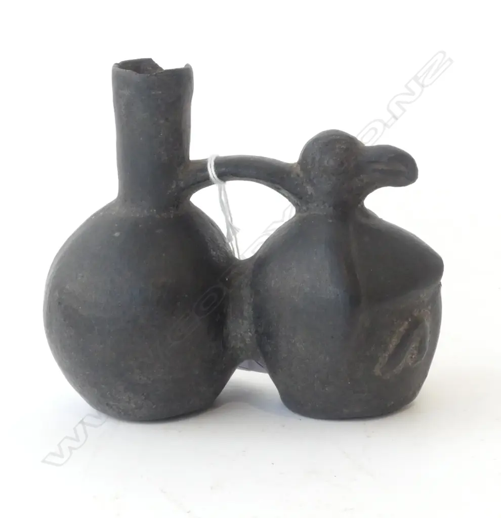 Reputed Pre-Columbian Moche Chimu Pottery Blackware Figural Bird Vessel Jug Vase dble bulbous body H.115mm. Image 1++