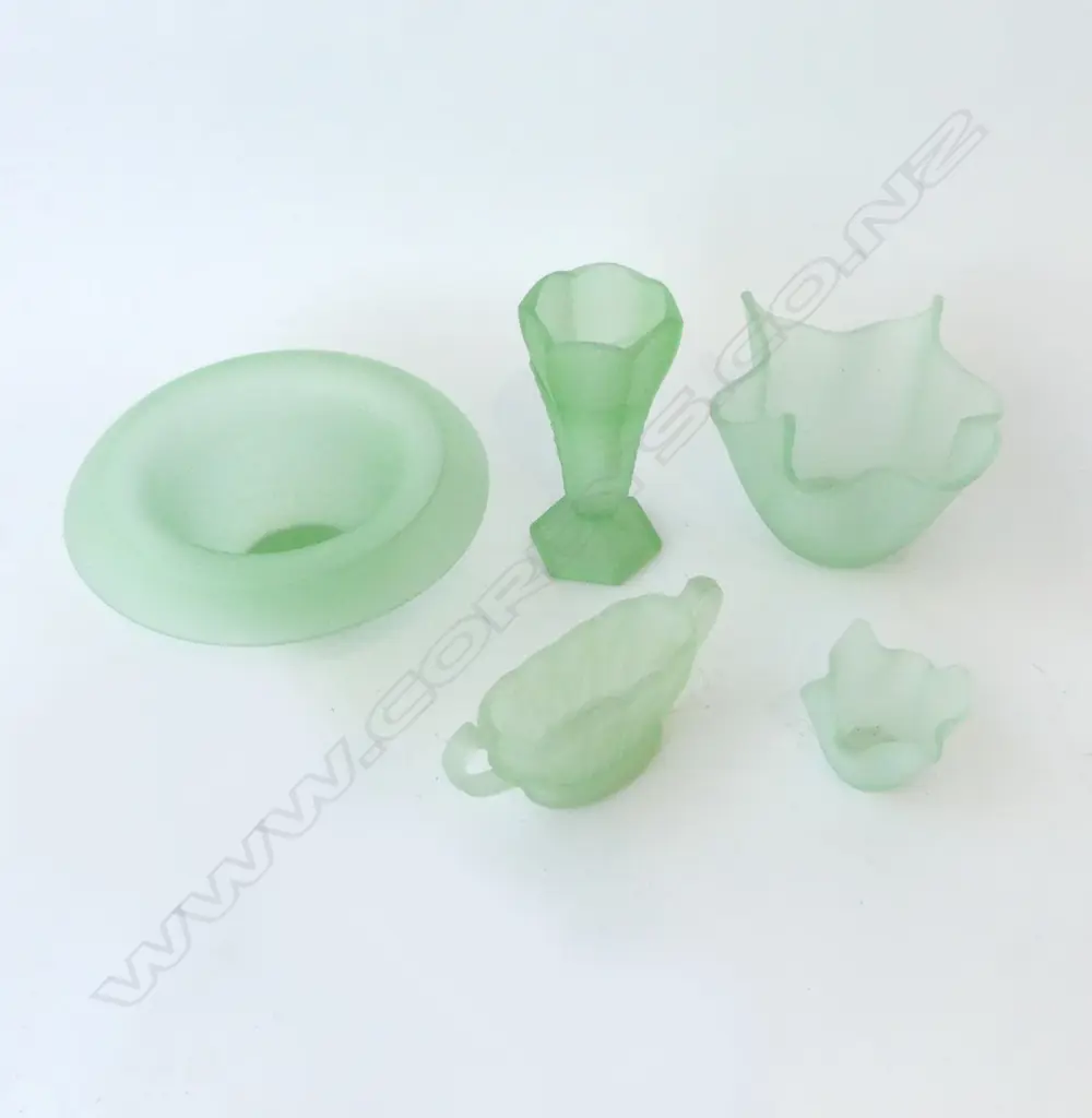 5 GREEN DEPRESSION WARE FROSTED GLASS VASES Image 1++