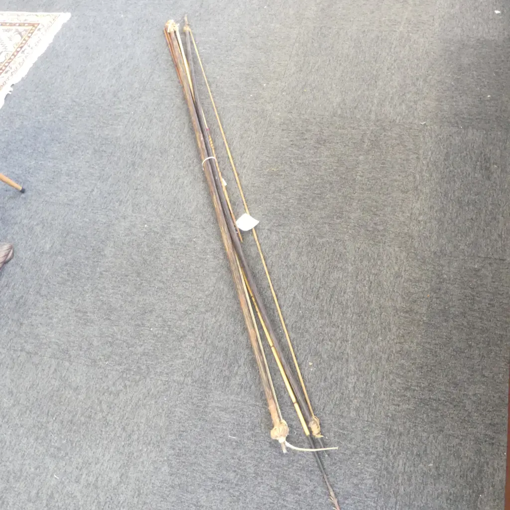 2 PNG HUNTING BOWS L1800 7 6 ARROWS Image 1++