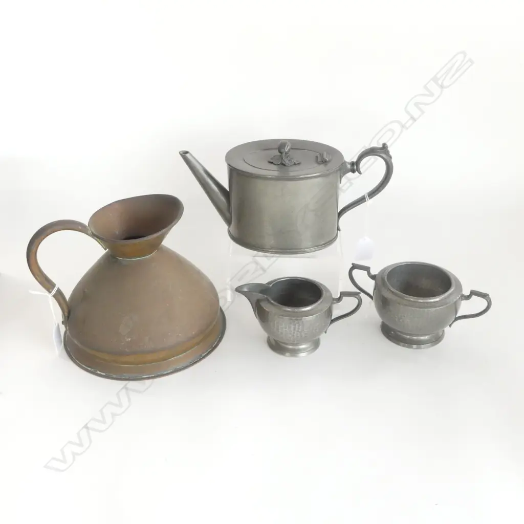 PEWTER TEAPOT  PEWTER CREAM & SUGAR  & COPPER  MEASURE JUG H160MM Image 1++