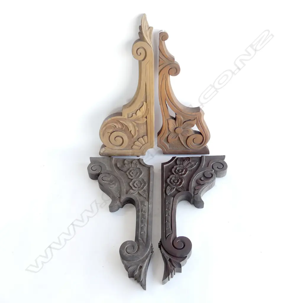 4 ANTIQUE CARVED WOODEN SUPPORTS H.460mm Image 1++
