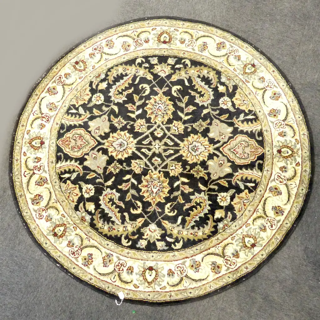 TUFTED CIRCULAR RUG 1800mm dia Image 1++