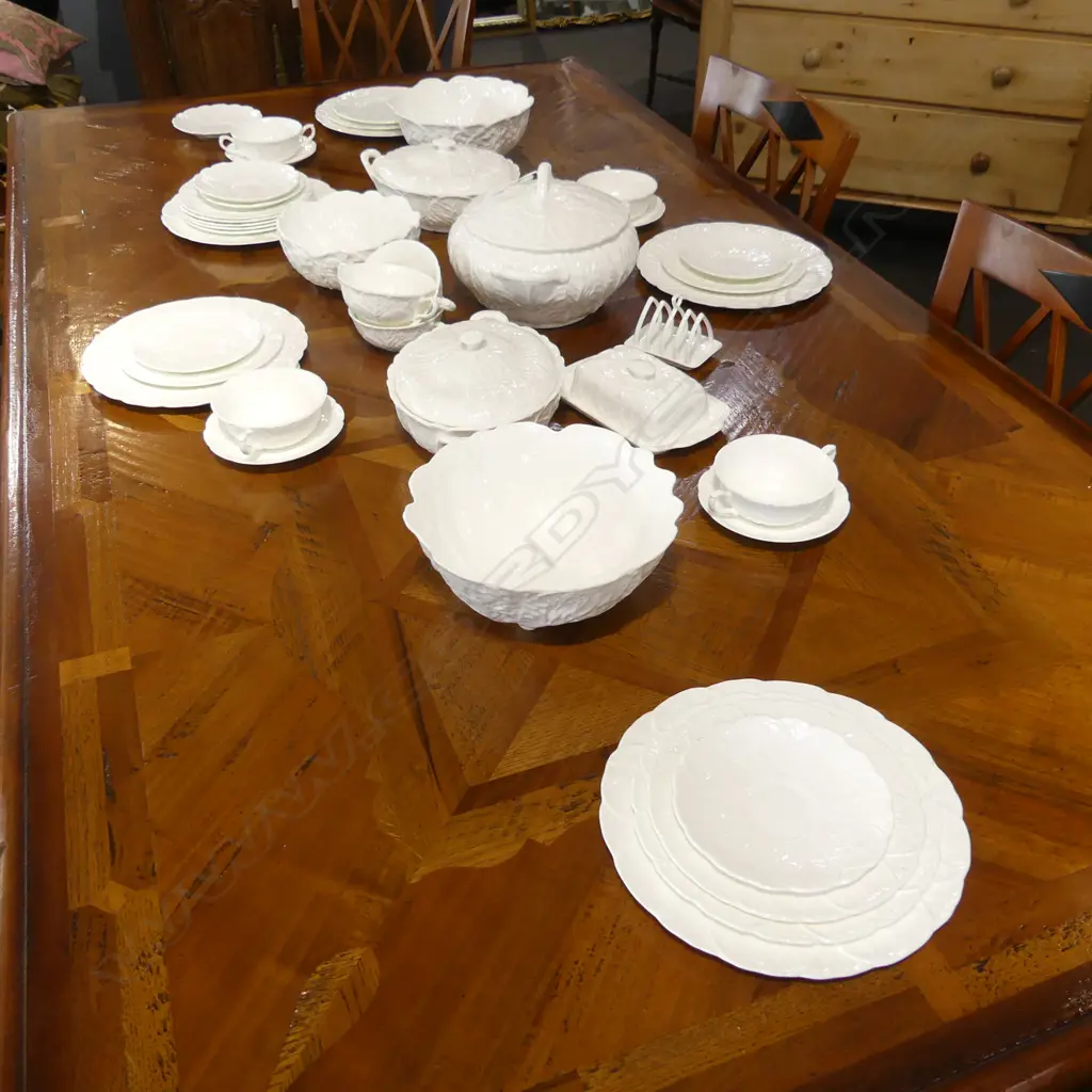 WHITE COALPORT 'COUNTRY WARE' PART DINNER SET INCL. 5 DINNER PLATES, 3 LIDDED TUREENS & 3 BOWLS (1 AF) Image 1++