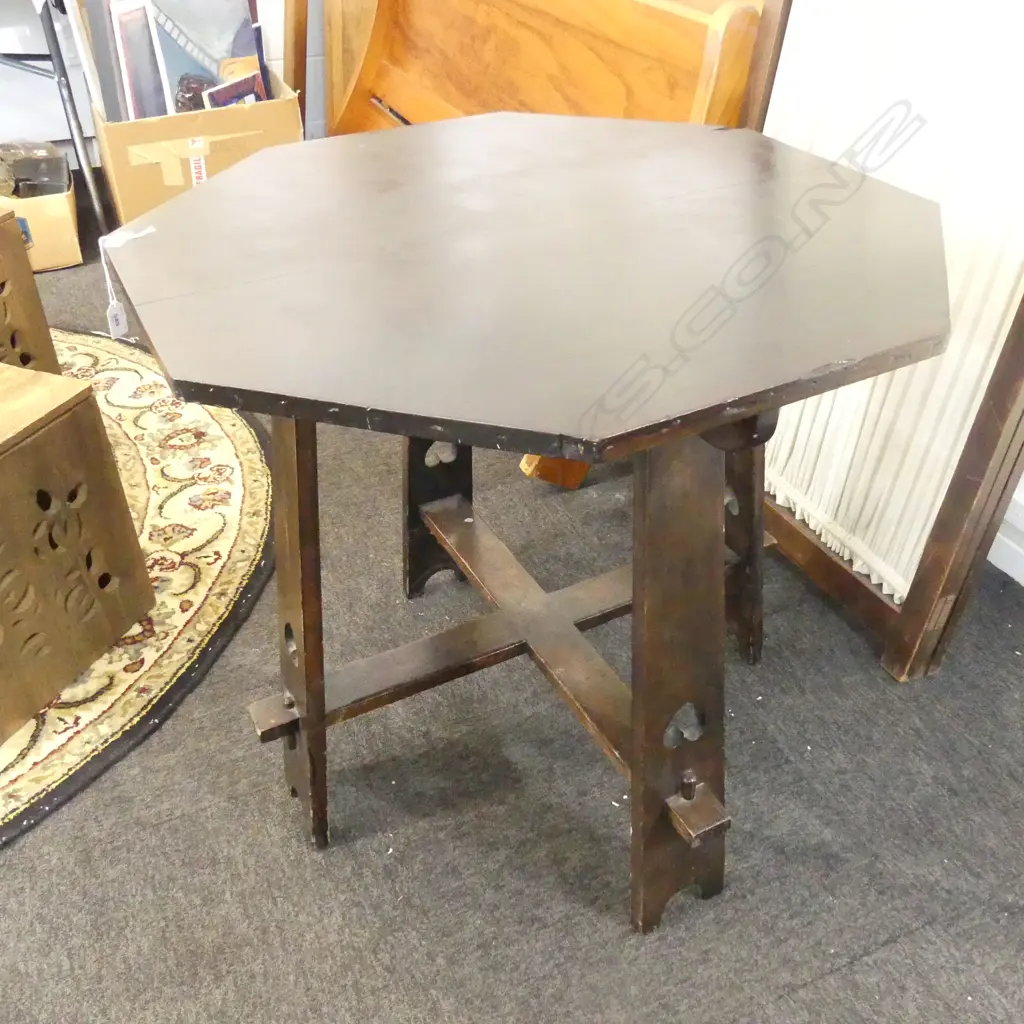 ARTS & CRAFTS OCTAGONAL OCCASIONAL TABLE 755mm dia Image 1++
