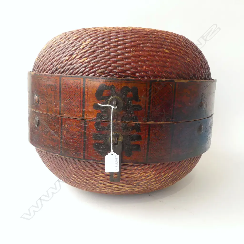 ORIENTAL WOVEN CONTAINER 440mm dia Image 1++