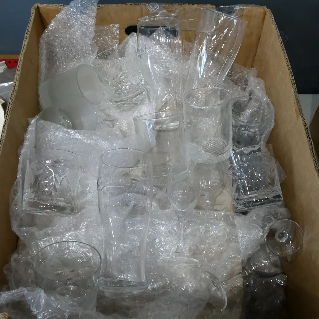 ASSORTED VARIETY OF GLASSES Image 1++