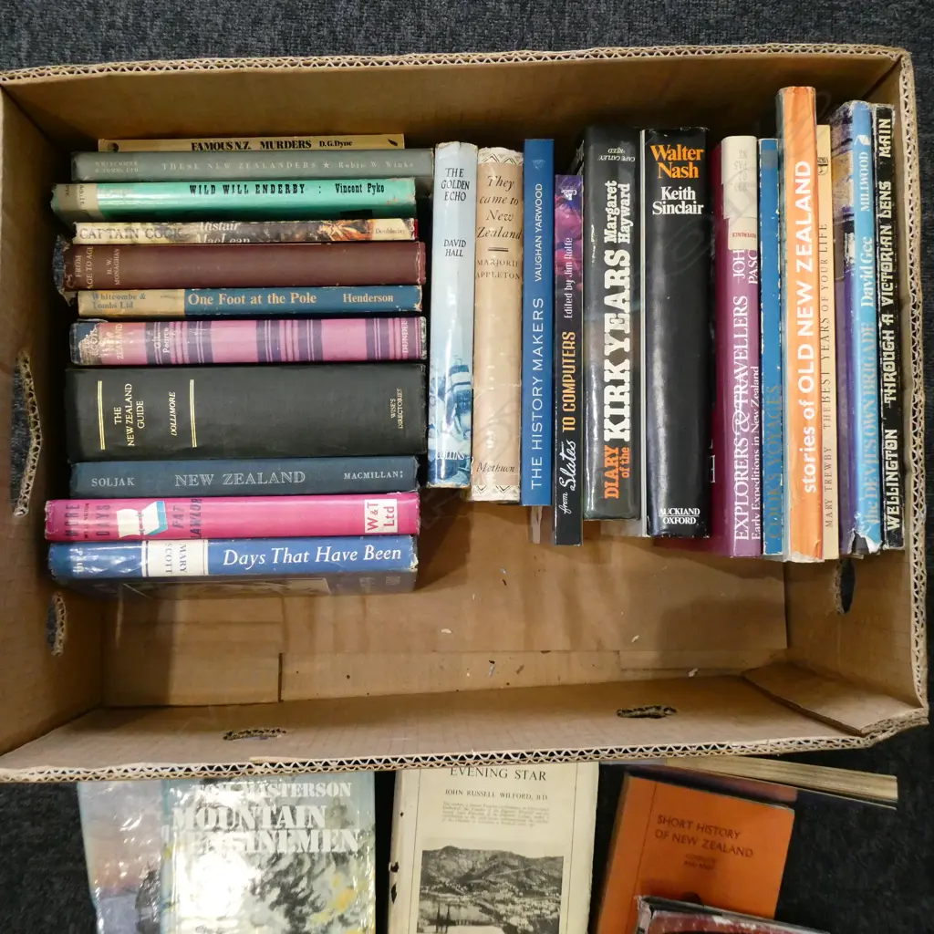 NZ HISTORY BOOKS Image 1++