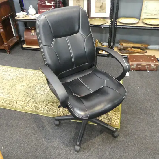 OFFICE CHAIR