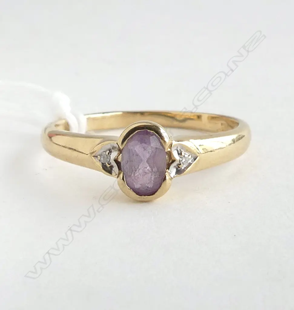 9ct AMETHYST & DIAMOND RING 2.1gm SIZE P Image 1++