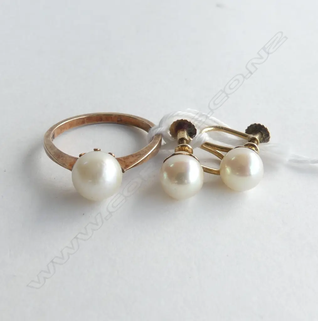 9ct GOLD & solitaire PEARL RING & EARRING SET 5.38gms SIZE Q Image 1++
