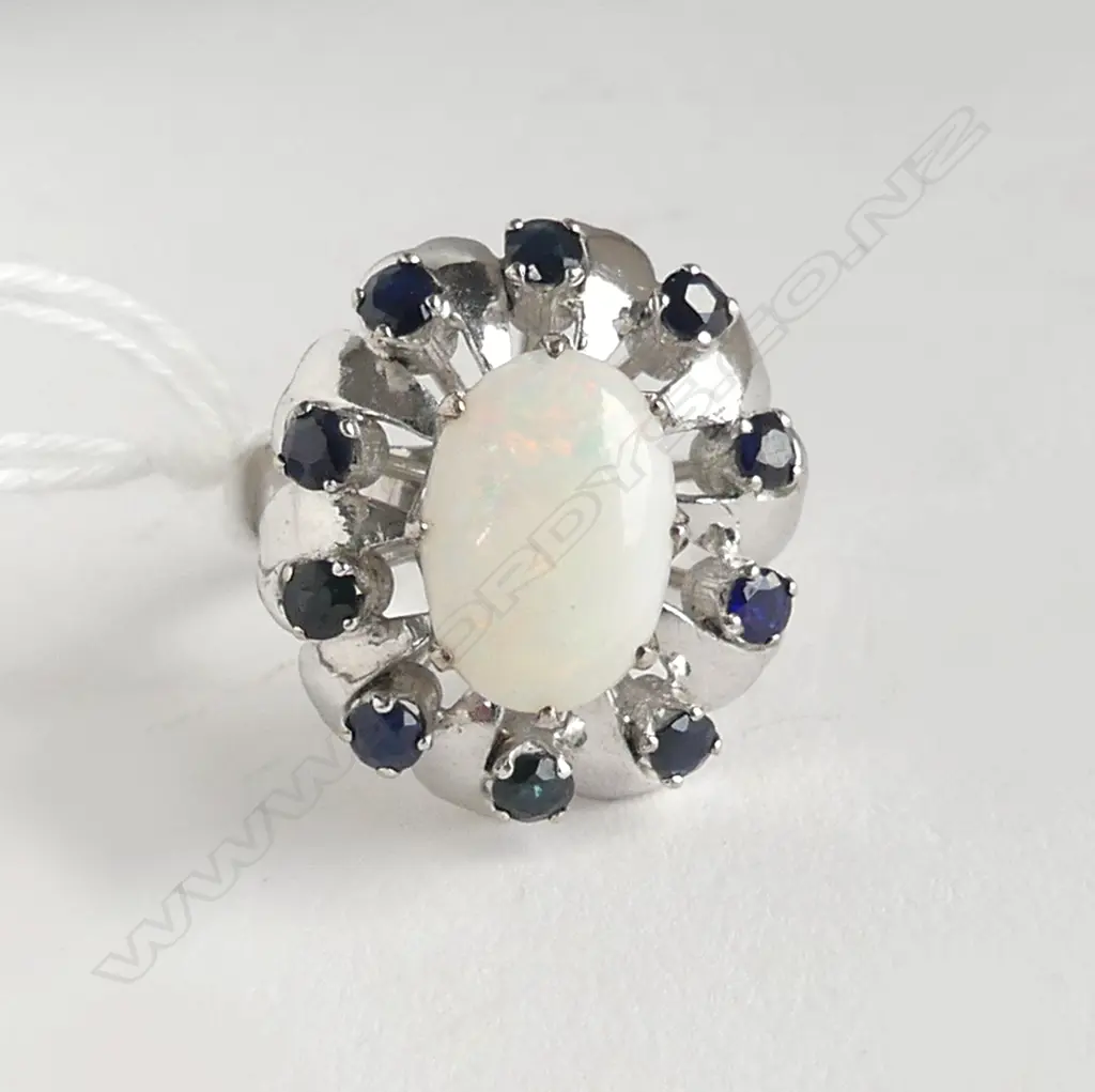 18CT W/G MILK OPAL & SAPPHIRE CLUSTER RING  6.2gms SIZE O Image 1++