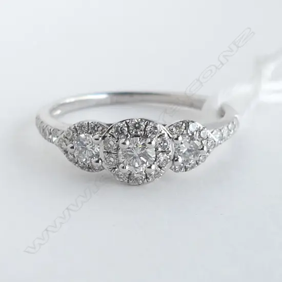 10ct WHITE/G  DIAMOND RING (NEW) TDW 0.50ct with cert of authenticity SIZE L