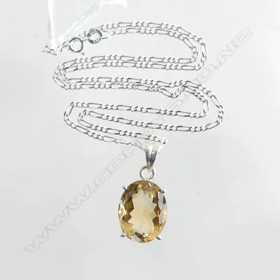 SILVER SET CITRINE PENDANT & SILVER CHAIN