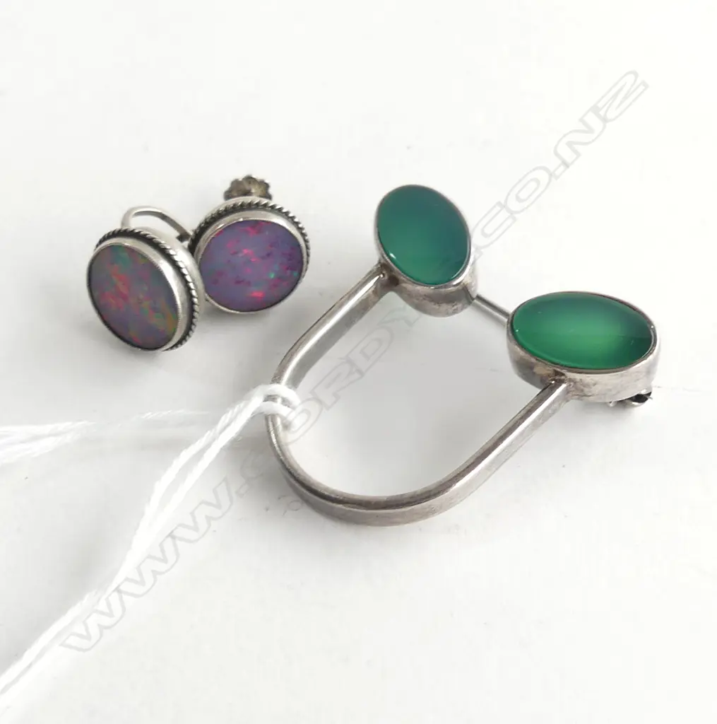 SCANDINAVIAN STAMPED SILVER BROOCH & VINTAGE SILVER SCREWBACK EARRINGS Image 1++