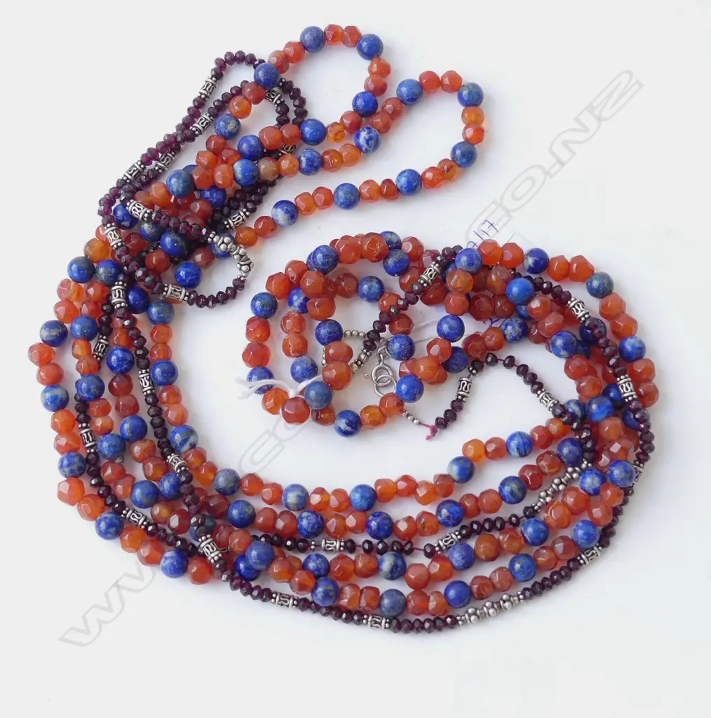 3 GEMSTONE NECKLACES Image 1++