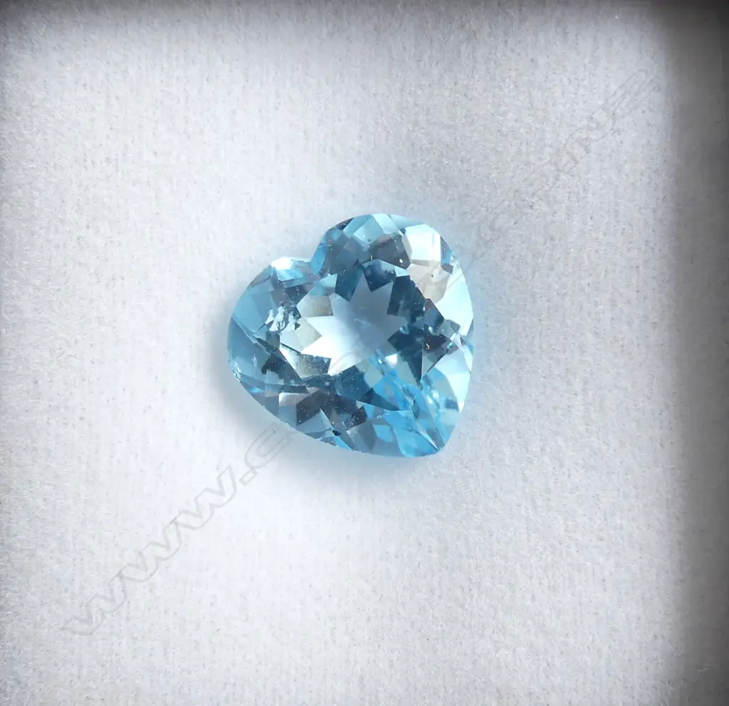 BLUE TOPAZ, HEART FACETED CUT 7.64ct AIG REPORT Image 1++
