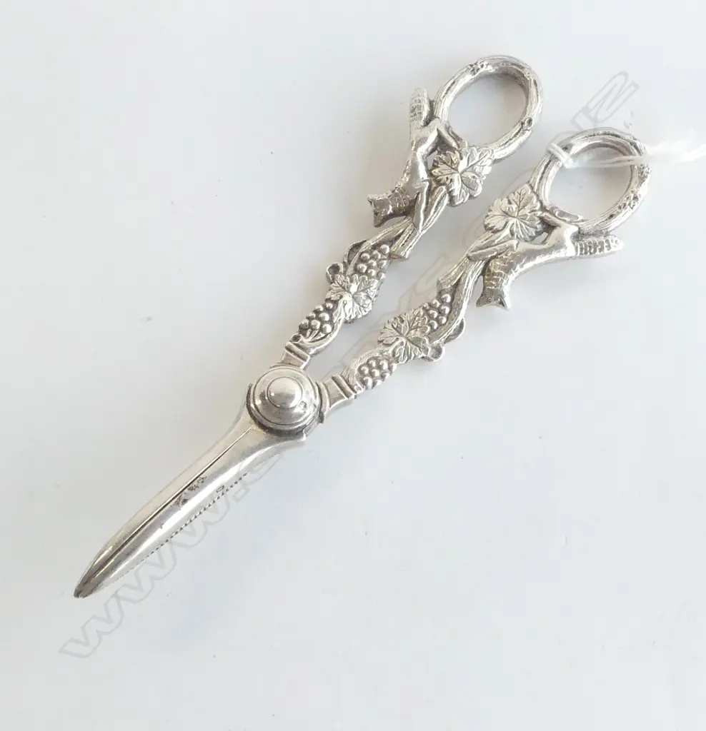 STG SILVER GRAPE SCISSORS, SHEFFIELD 1965 126gms Image 1++