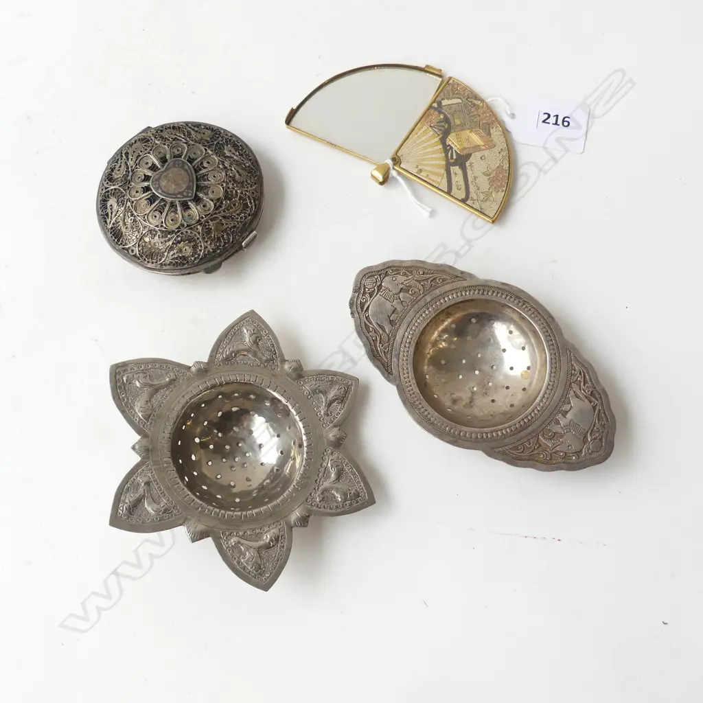 2 SILVER TEA STRAINERS + 2 COMPACTS Image 1++