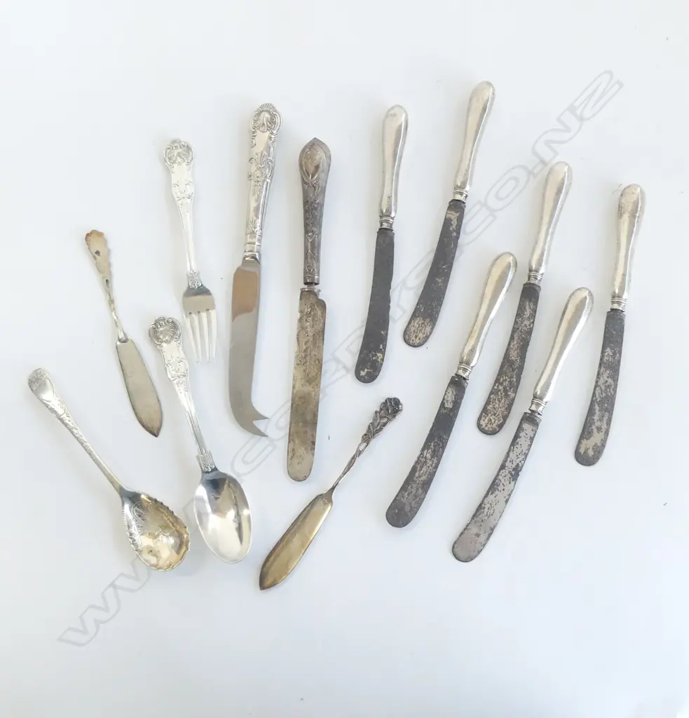 ASST. STG CUTLERY, 122gms (SOLID PIECES) Image 1++