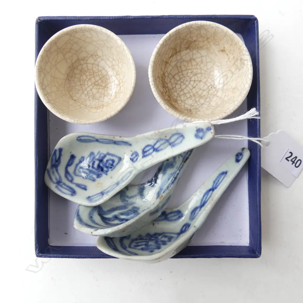 PR CHINESE CRACKLE GLAZE TEA BOWLS 50mm dia + 3 SPOONS Image 1++