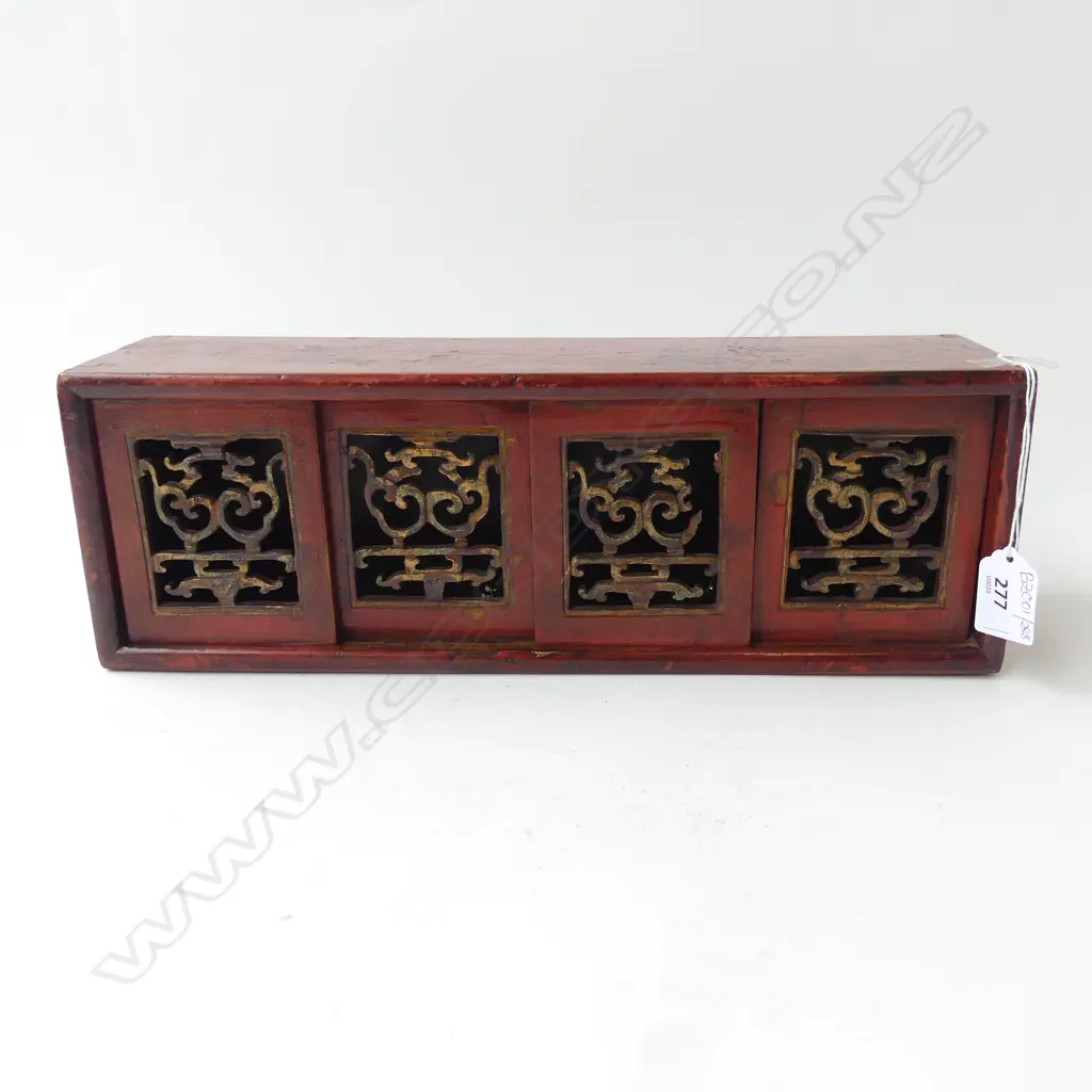 VINTAGE ORIENTAL RED LAQUER BOX w. 4 SLIDING DOORS 365x100x120mm Image 1++