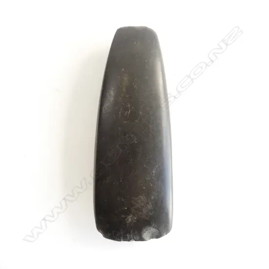 Y1355 REG. MAORI PRE-EUROPEAN STONE TOKI. L.137mm Māori Artefact registered collector's only