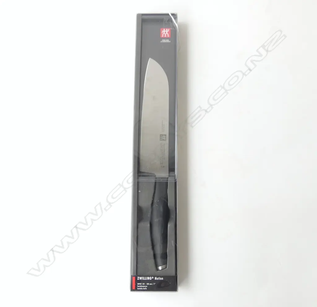 ZWILLING J.A  HENCKELS FOUR STAR SANTOKU KNIFE 180mm /7″ Image 1++