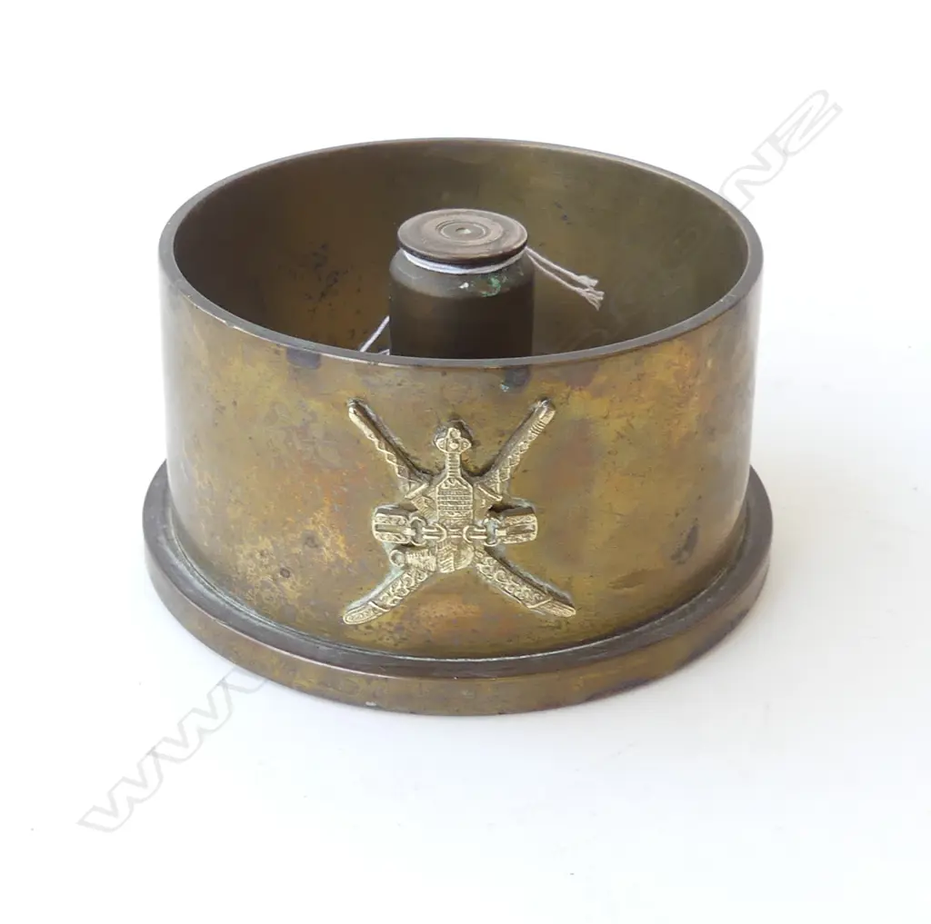 WORLD WAR TWO TRENCH ART,M SHELL BASE AS CIGAR TRAY WITH COAT OF ARMS ATTACHED MUSCAT & OMAN  ARMY. 100X50mm Image 1++