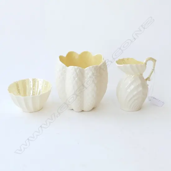 3 PCES BELLEEK GREEN LABEL; VASE H.110mm, JUG & BOWL